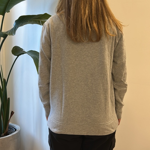 Calvin Klein crew neck 
Women
Grey - Picture 3 of 3